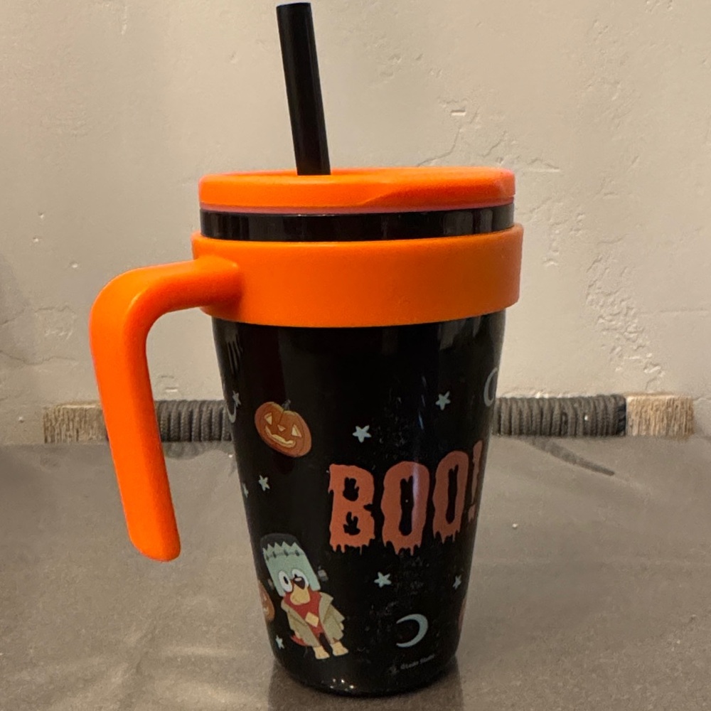Halloween Bluey 16 FL OZ / 473ML With Straw. Brand New.